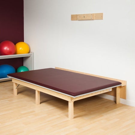 Classic Series™ Mat Platform Table 48 W X 84 L Inch 18 Inch Height 500 lbs. Weight Capacity