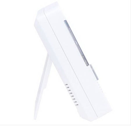 Digital Thermometer Traceable® Fahrenheit / Celsius -40° to 176°F (-40° to 80°C) External Probe Multiple Mounting Options Battery Operated