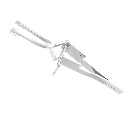 Retractor