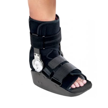 Walker Boot MaxTrax™ Non-Pneumatic Adult Small Short