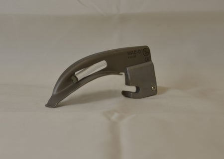 Laryngoscope Blade MedSource Macintosh Type Fiberoptic Light Newborn Sterile